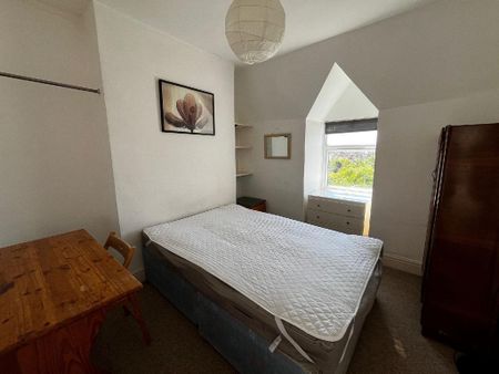 5 bedroom maisonette to rent - Photo 3