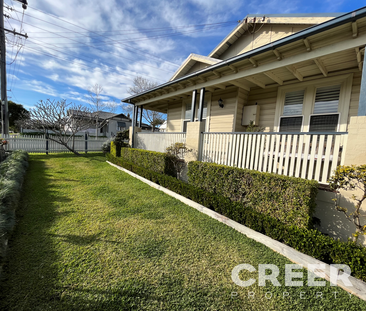 77 Lockyer Street, Adamstown - Photo 4