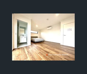 New generation studio living - at its best! - Photo 2