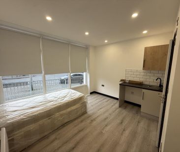 Studio to rent - Photo 1