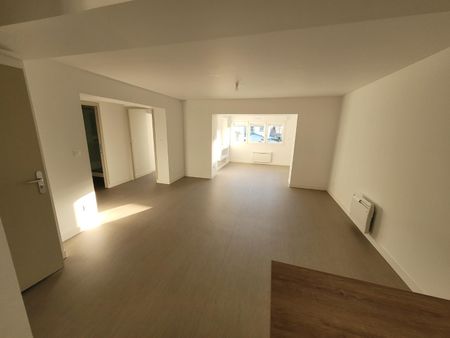 Location Appartement 3 pièces 67m² BOULOGNE SUR MER 62200 - Photo 2