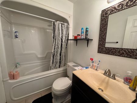 For Lease - 242 Oakdale Avenue Unit# 201, St. Catharines, Ontario - Photo 2