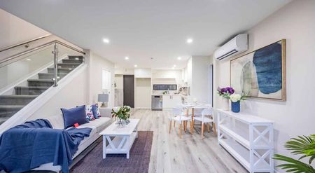 2 Bedroom Townhouse - Photo 2