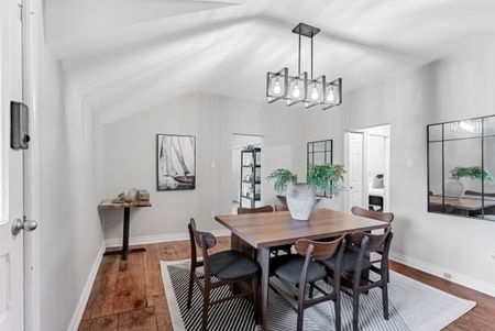 For Lease - 17277 Old Main Street Unit# Upper, Caledon, Ontario - Photo 3