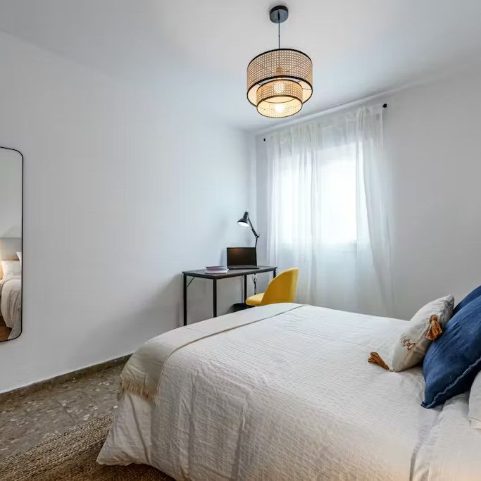 Calle Fernández Fermina, Málaga, Andalusia 29006 - Photo 2