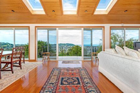 Hill Top living - Photo 2