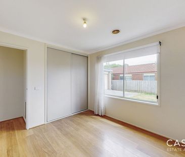 23 Dartmoor Drive, Cranbourne East - Photo 4