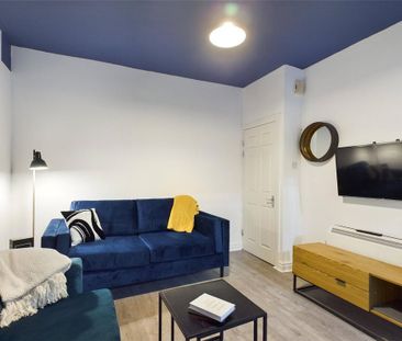 1 bedroom in a house share to rent - Photo 2