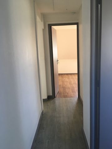 Location Appartement 2 pièces 40m² - Photo 5