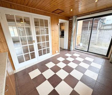 Hawthorn Drive, Melton, Leicester - Photo 1