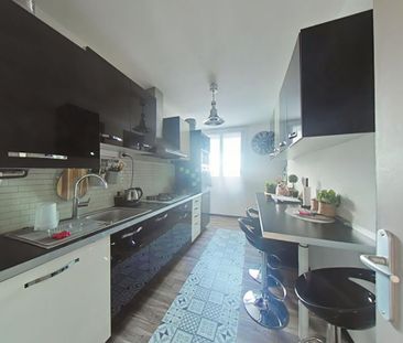 Location Appartement 3 pièces 71m² ROMANS SUR ISERE 26100 - Photo 6