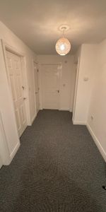 Refurbished 3 Bed Flat Share - Photo 4