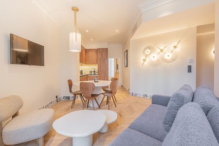 Tout savoir sur cet appartement dans le quartier Rennes, à Paris 6ème - Photo 2