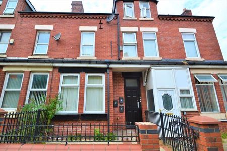 2 bedroom ground floor flat to rent - Photo 4