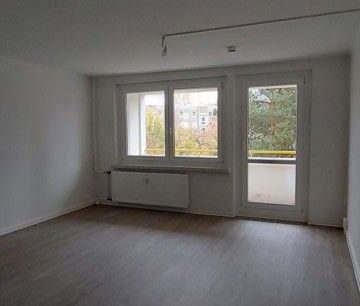 Sanierte 4 Raum Wohnung mit Balkon und Aufzug! - Photo 1
