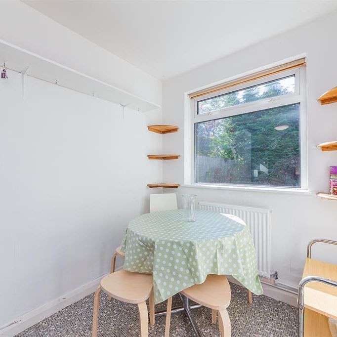 5 bedroom semi-detached house to rent - Photo 1