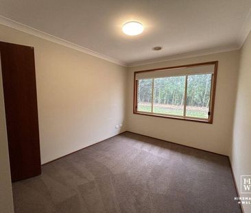 Convenient location - Photo 3