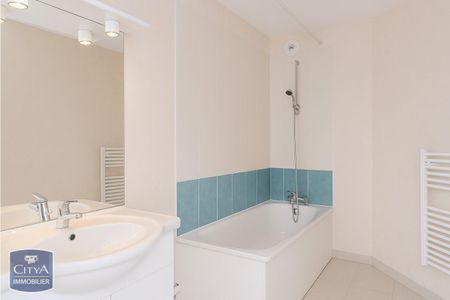 Location Appartement 1 pièce 30m² SAUMUR 49400 - Photo 4