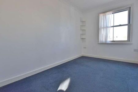 Chequers Lane, Dunmow, CM6 - Photo 3