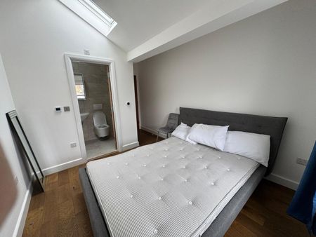 Studio Flat, Old Town, SW4 - Photo 2