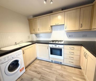 2 bedroom flat to rent - Photo 5