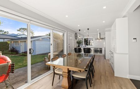 32 Peachtree Avenue, Constitution Hill NSW 2145 - House For Rent | Domain - Photo 4