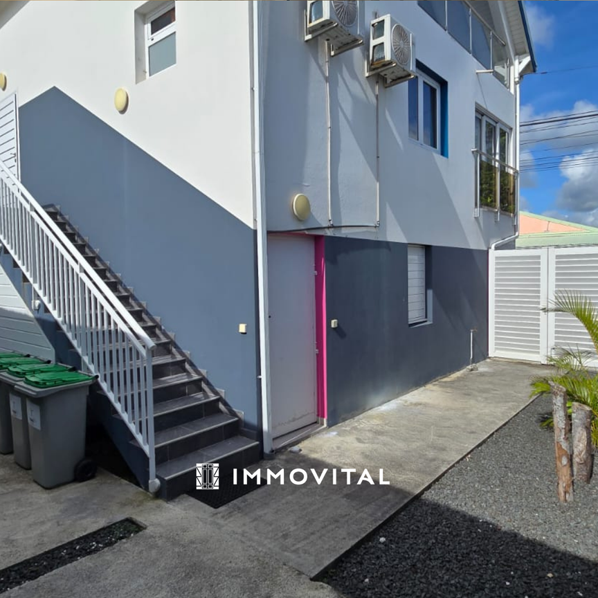 Location Appartement 1 pièce 22m² LE MOULE 97160 - Photo 1