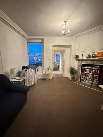 1 bedroom in a flat share to rent - Photo 3