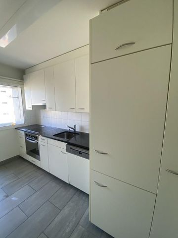 Moderne Wohnung in gepflegter Liegenschaft - Photo 3