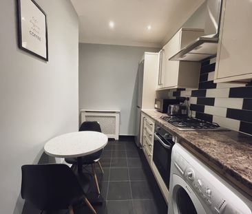 Room in a Shared Flat, St Michaels St, W2 - Photo 3