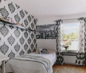 Oriongatan, Märsta - Photo 2