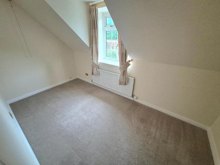 3 bedroom detached house to rent - Photo 3
