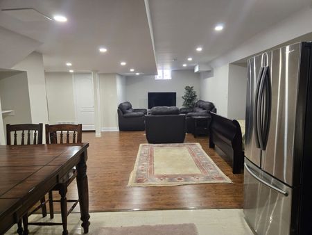 For Lease - 3144 Clipperton Drive, Mississauga, Ontario - Photo 3