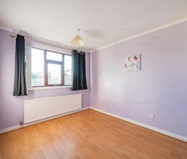 2 bedroom semi-detached bungalow to rent - Photo 6