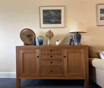 Greenhill Road, Farnham, Surrey, GU9 - Photo 2