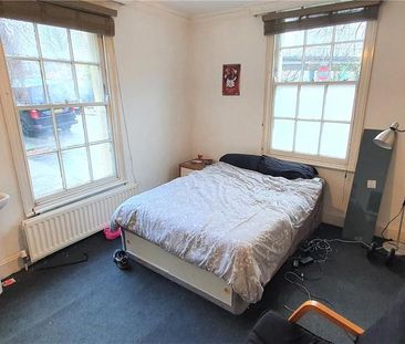 6 bedroom end of terrace house to rent - Photo 4