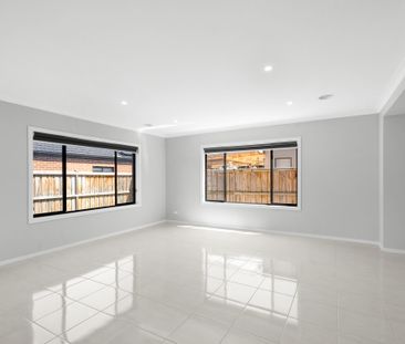 17 Berringarra Road, Officer VIC 3809 - House For Rent | Domain - Photo 1