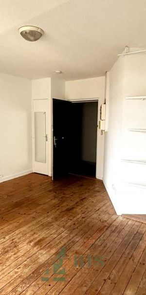 Location Appartement 1 pièce 27m² ROANNE 42300 - Photo 2