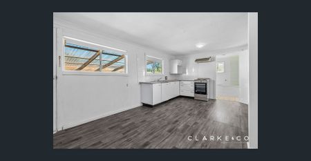 COMFORT, CHARACTER, AND PLENTY OF PEACE! - Photo 4