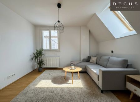 | ENTZÜCKENDE UND HELLE DACHGESCHOSSWOHNUNG | 2 ZIMMER | CA. 51,5 m² | 4. OG | BESTLAGE | HAUPTPLATZ | ECKE MURGASSE - Foto 3