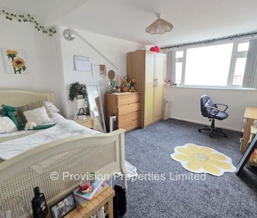 2 Bedroom Houses in Burley - Photo 5