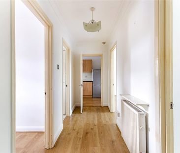 Princes Road, Weybridge, Surrey, KT13 ground floor flat to rent - Photo 4