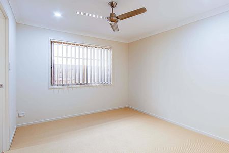 4 Bedroom Home In Highlands Estate! - Photo 5