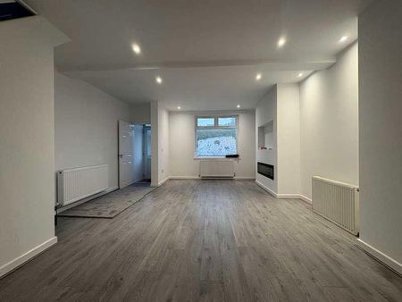 Cwm Rhos View, Tredegar, NP22 - Photo 4