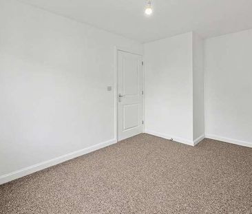 Elms Court, Westcliff-on-sea, Essex, SS0 - Photo 2