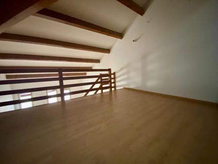 Location Appartement 2 pièces 64m² AVIGNON 84000 - Photo 3