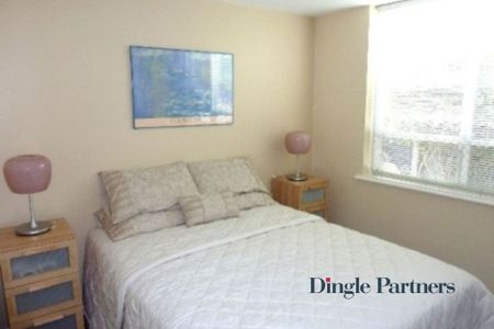 Fully-Furnished One-Bedroom Apartment in Prime South Yarra Location - Photo 2