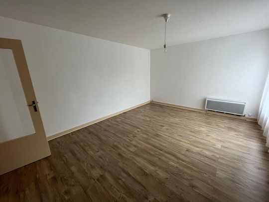 Location Appartement 1 pièce 31m² ANGERS 49100 - Photo 1