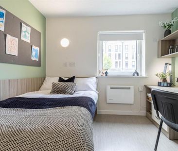 1 bedroom in a flat share to rent - Photo 5