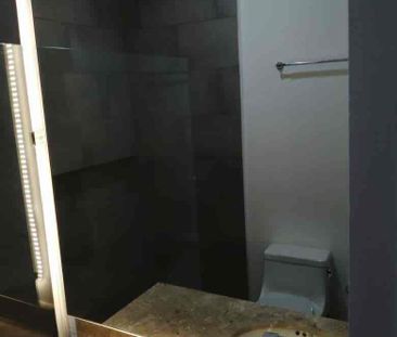 Hermoso Townhouse en renta en Montebello - Photo 4